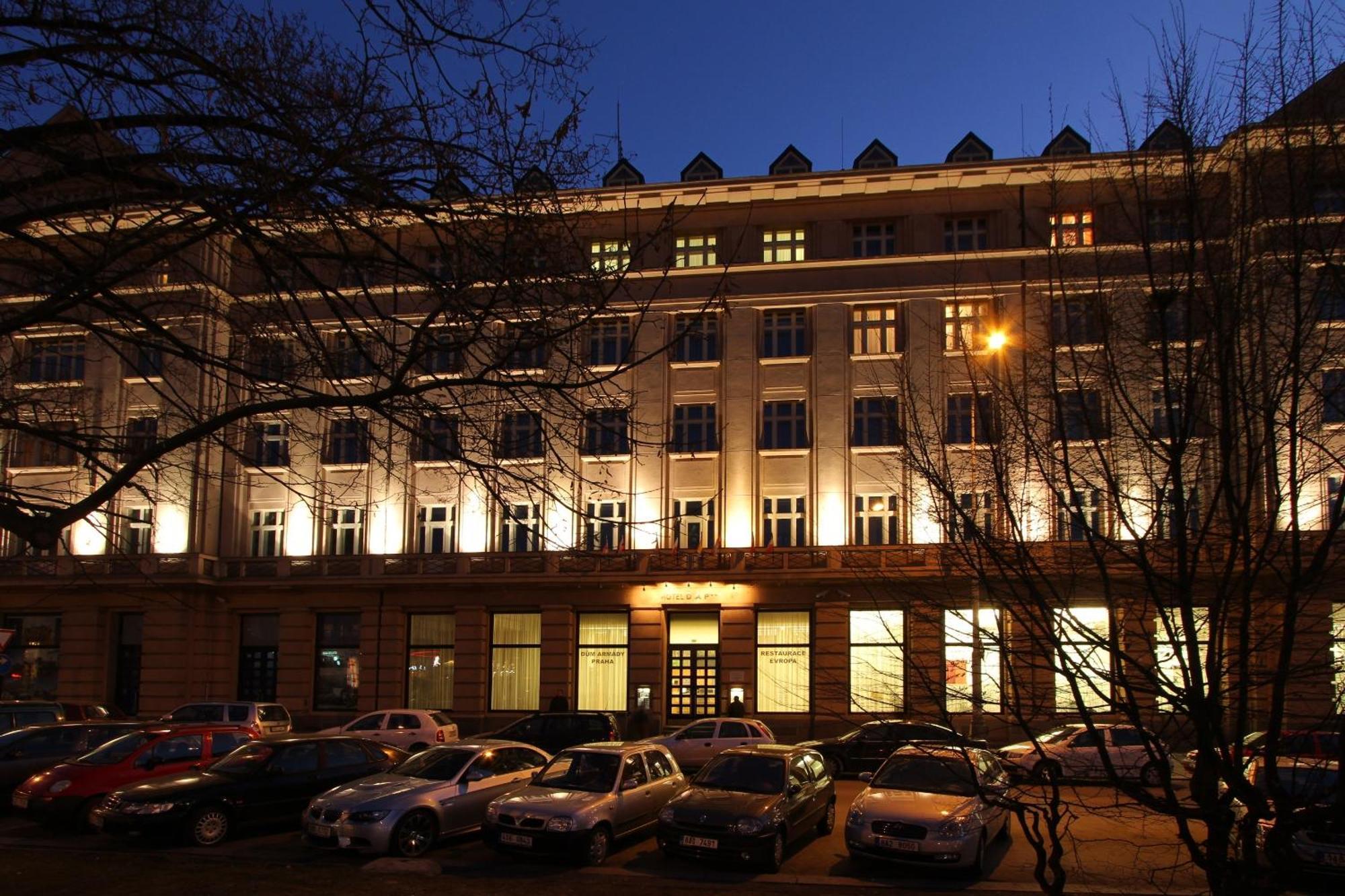 Hotel Dap Praha Bagian luar foto