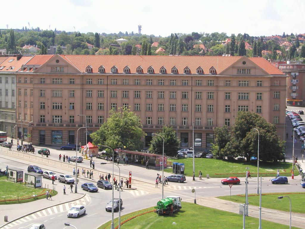 Hotel Dap Praha Bagian luar foto